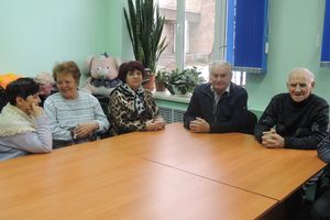 За «круглым столом» члены Снежинской группы
общества слепых обсудили актуальные проблемы
