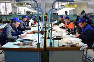 В РФЯЦ – ВНИИТФ выбрали лучших слесарей и радиомонтажников