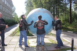 Участники мотопробега «В поисках 12 стульев» посетили Снежинск