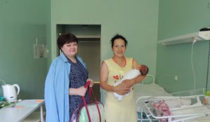 В Снежинском городском округе более 290 семей получили подарки новорожденным