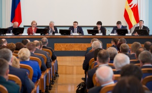 Алексей Текслер: Национальные проекты «Демография» и «Образование» ближе всех к людям