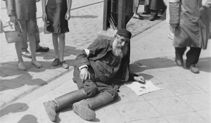 75 лет после Освенцима: Исторический музей представил южноуральцам выставку о Холокосте