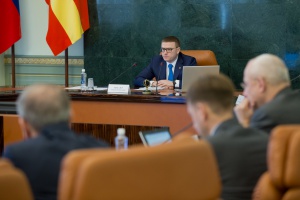 Алексей Текслер: Мы не должны забывать о людях, которые нуждаются в трудоустройстве