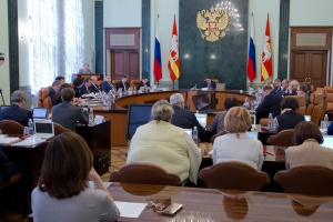 Алексей Текслер: «Мы не только выполним все социальные обязательства, но и в случае необходимости усилим адресную поддержку южноуральцев»