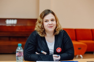 Ведущий методист городской библиотеки Дарья Романова стала лучшим библиотекарем года Челябинской области.