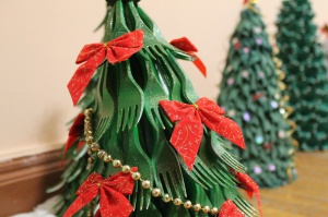 «Подарки для елки 2020» - областной конкурс новогодних игрушек из вторсырья в девятый раз проводится в Челябинской области