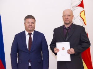 Председателю Контрольно-счетной палаты г. Снежинска Артёму Шикину вручена Благодарность 
Губернатора Челябинской области