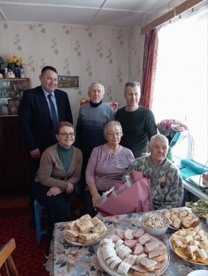 100-летний юбилей отметила ветеран труда Валентина Григорьевна Кожевникова!